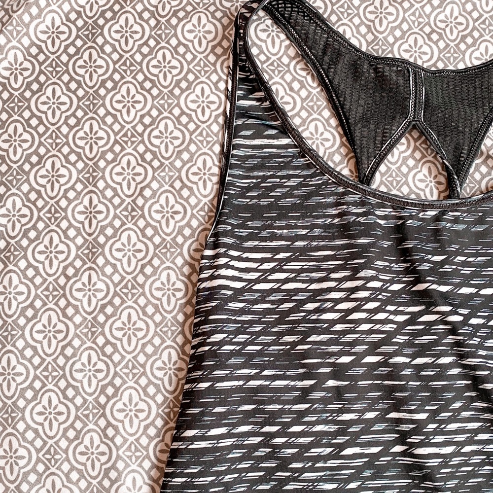 Athletic tank top